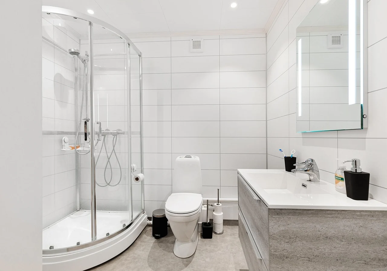 洗面化粧台と便器を新しくした洗面・トイレ